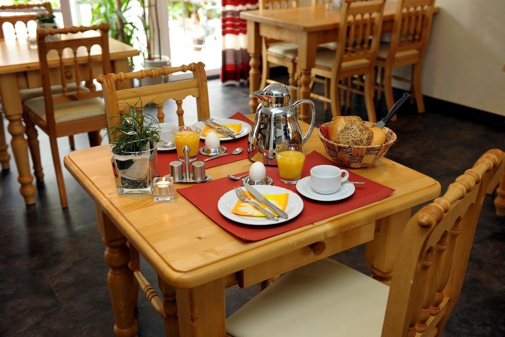 Wein- Und Gaestehaus M. Bai เมเซอนิค ภายนอก รูปภาพ